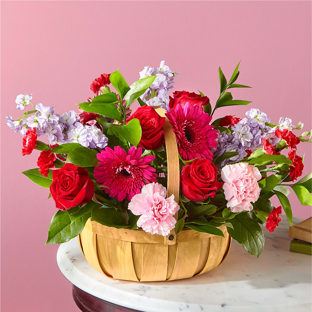 Pink Picnic Basket – Joy Flowers, Hicksville NY