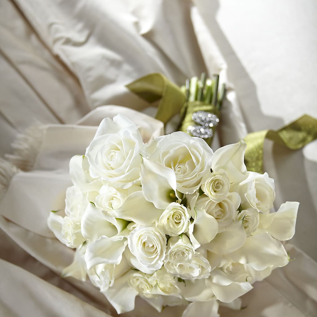 Serene Highness Bouquet – Joy Flowers, Hicksville NY
