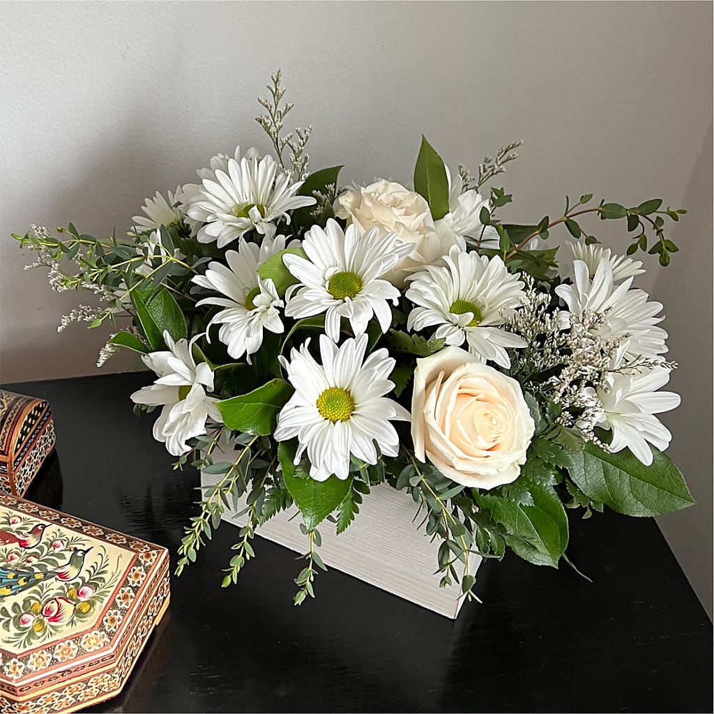 Fresh Linen Box Bouquet –  Joy Flowers, Hicksville NY