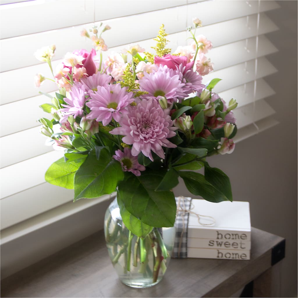 Pastel Tradition - A Florist Original –  Joy Flowers, Hicksville NY